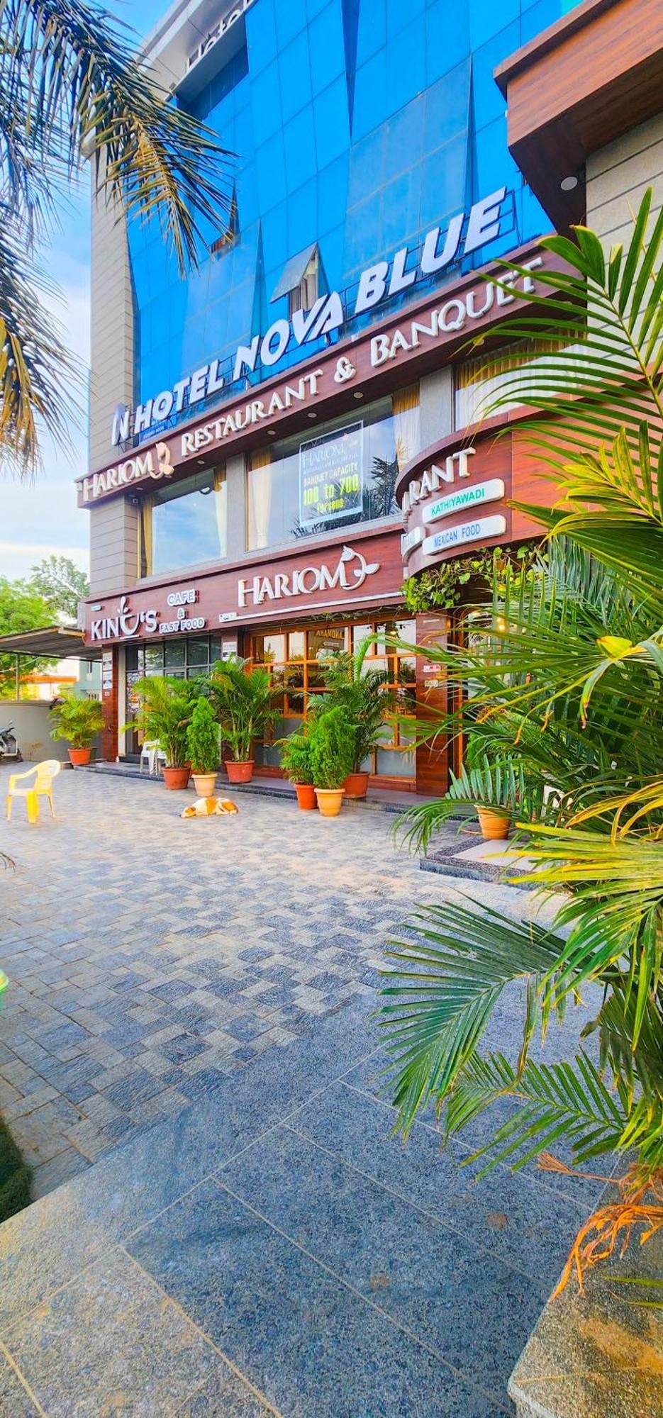 Hotel Nova Blue أحمد أباد المظهر الخارجي الصورة